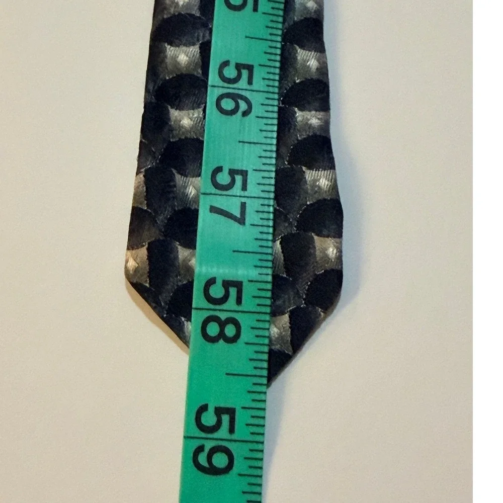 Roundtree & Yorke Silk Tie Black Silver‎ Geometric Hand Sewn Professional